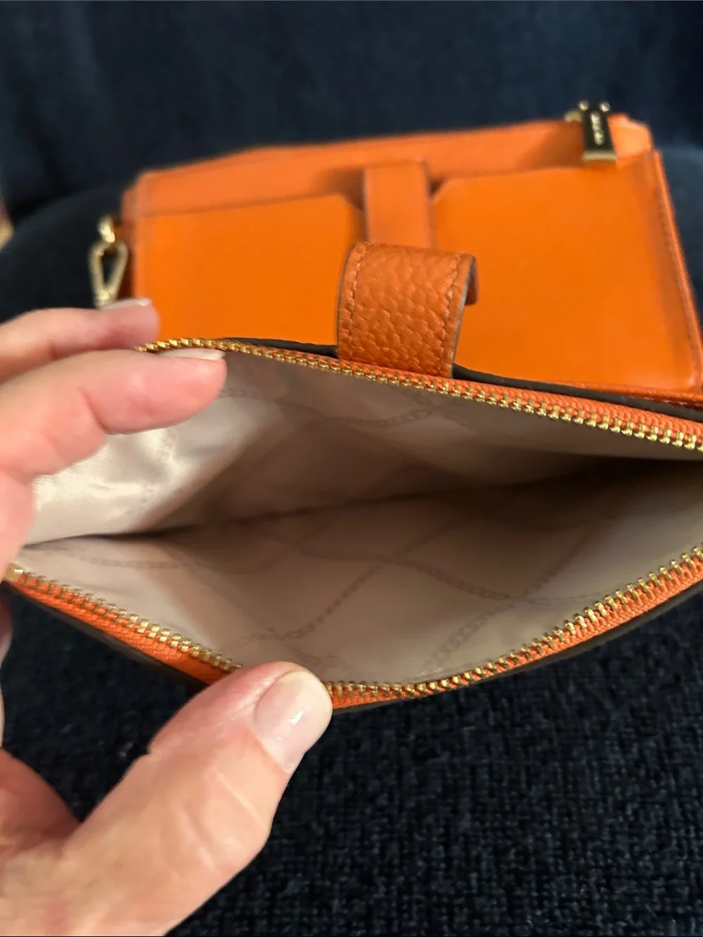 Michael Kors Adele Smartphone Orange Pebbled Leather Wristlet Clutch Gold Logo